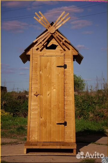 Дачный туалет деревянный