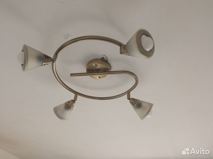 Светильник потолочный