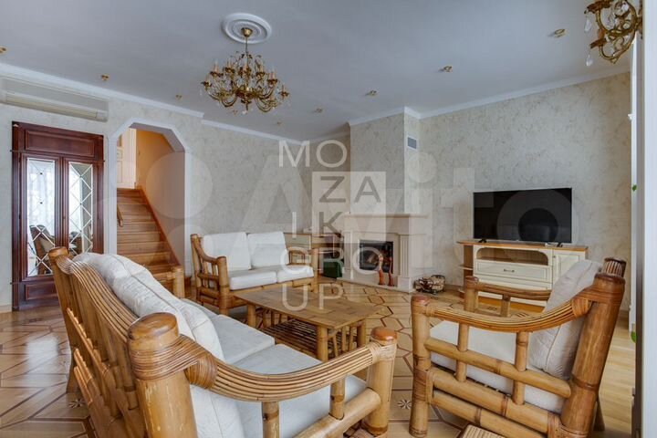 Таунхаус 300 м² на участке 4 сот.