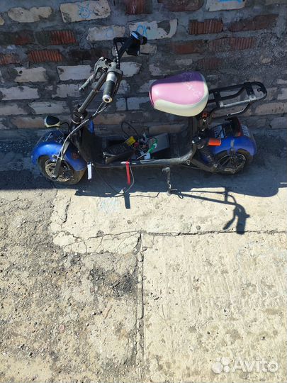 Электросамокат с сиденьем