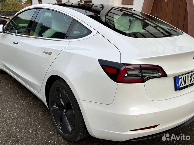 В разборе Tesla Model 3