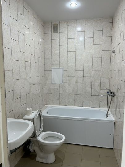 Комната 35 м² в 1-к., 1/2 эт.