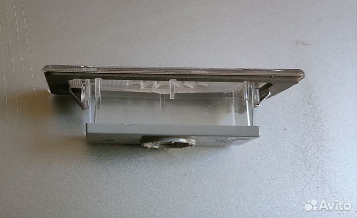 Плафон подсветки номера Киа Спортаж 4