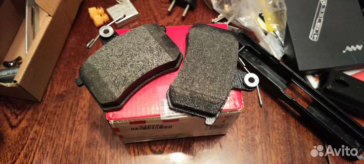 Тормозные колодки audi 80b4