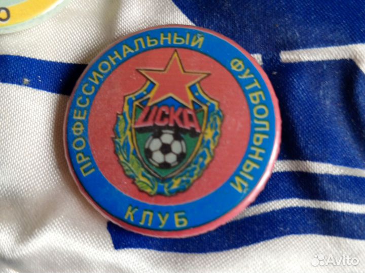 Значки футбольных клубов