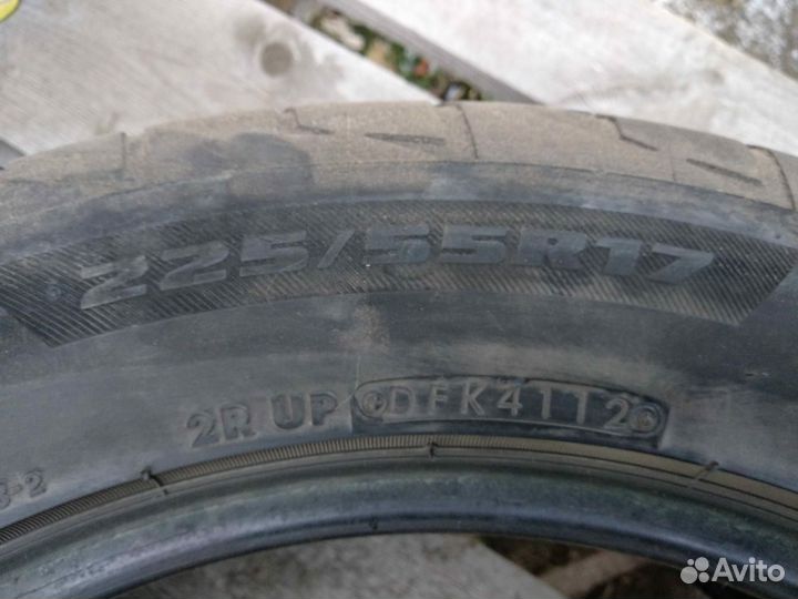 Bridgestone Potenza RE002 Adrenalin 225/55 R17 97W