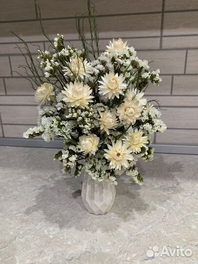 Сухоцветные композиции и букеты