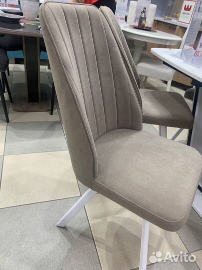 Стул обеденный бежевый в наличии