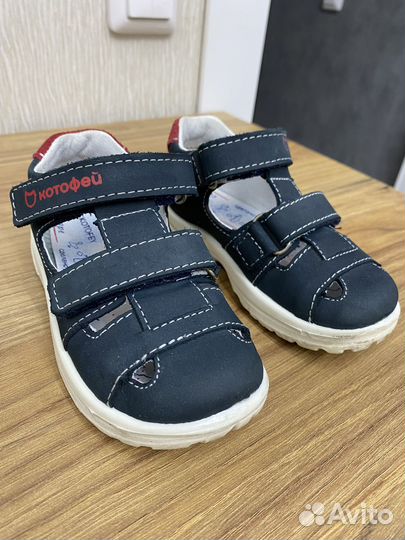 Сандалии котофей 24