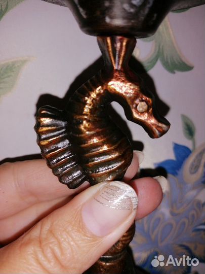 Медный подсвечник