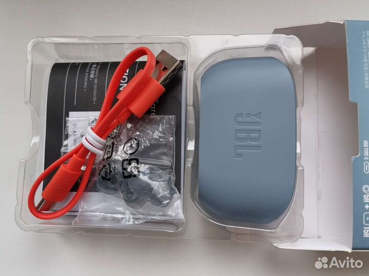 Беспроводные наушники JBL wave 100