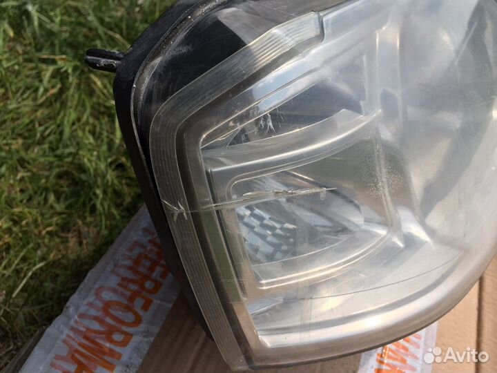 Фара renault logan