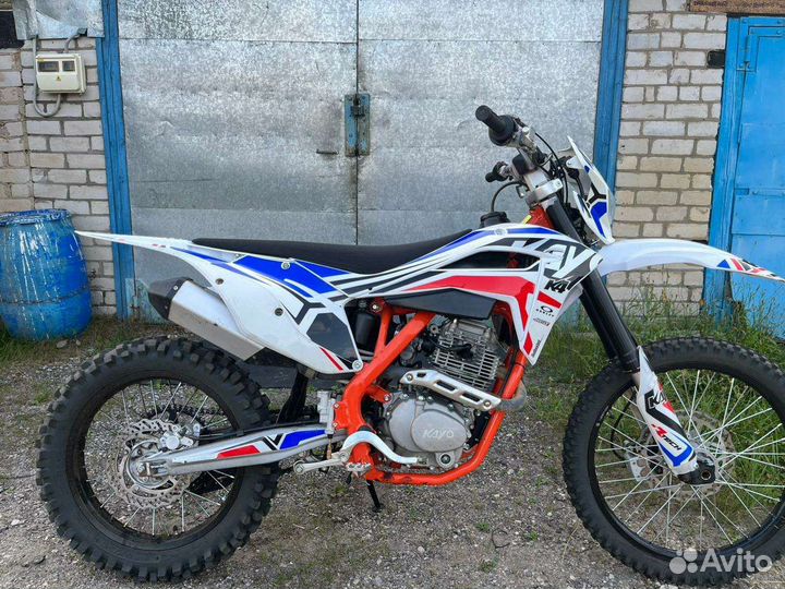 Кроссовый мотоцикл