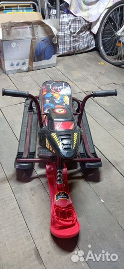 Продам Снегокат и санки