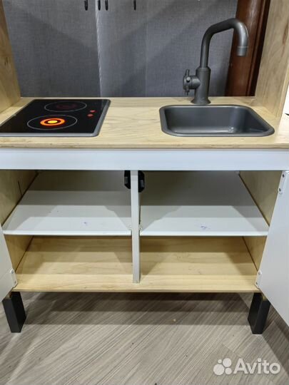 Кухня детская IKEA с набором посуды