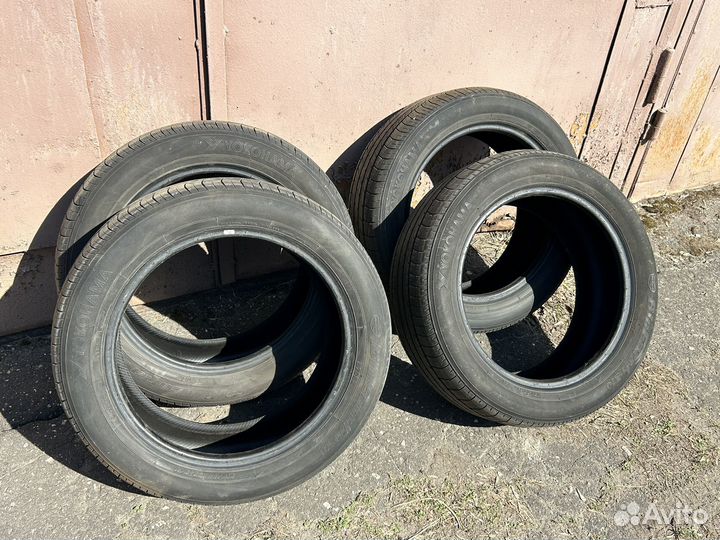 Yokohama BluEarth E70 215/55 R17