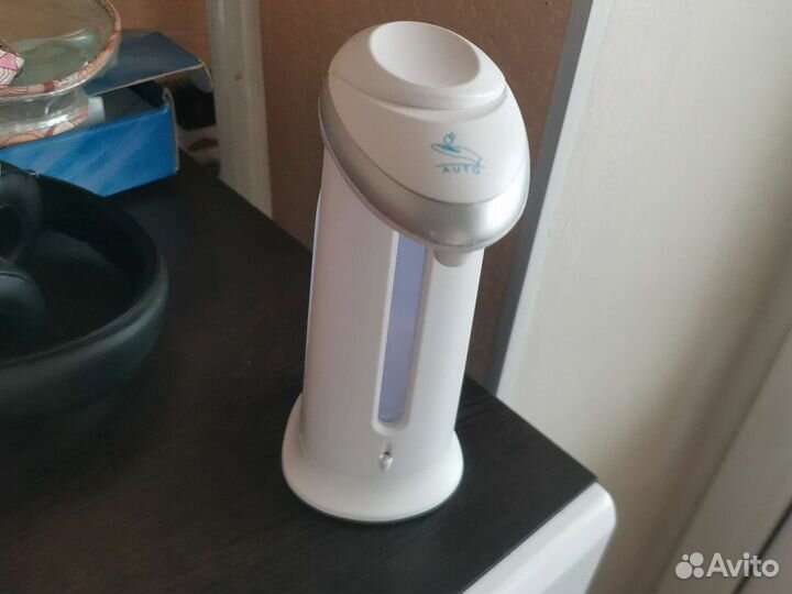 Диспенсер для жидкого мыла