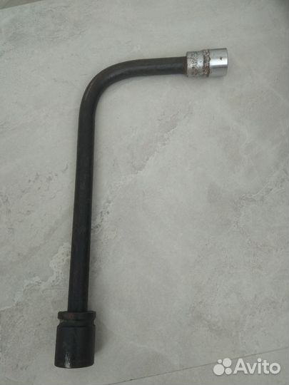 Ключ балонник jonnesway