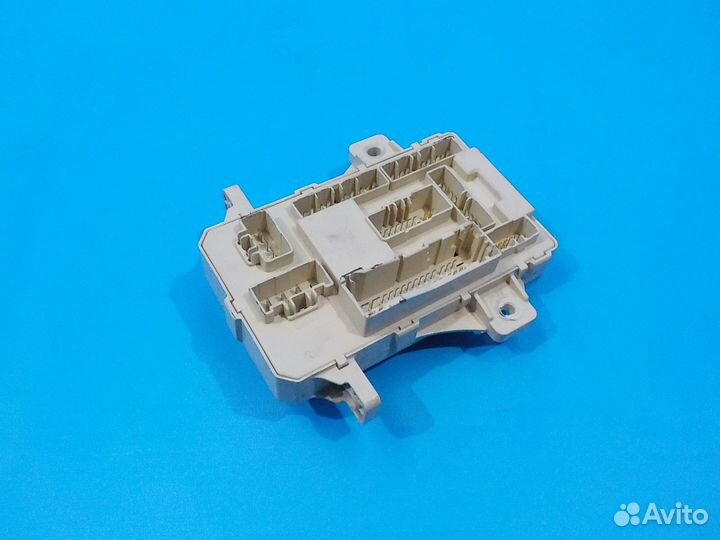 Блок предохранителей салона KIA Ceed (ED) 2007-201