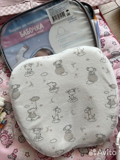 Принадлежности для новорожденной девочки