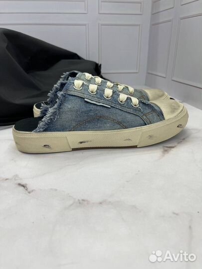 Мюли Balenciaga Paris Distressed Denim