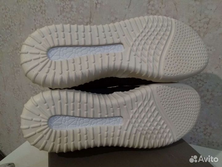 Ботинки adidas yeezy
