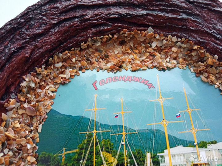 Тарелка декоративная настенная Новая