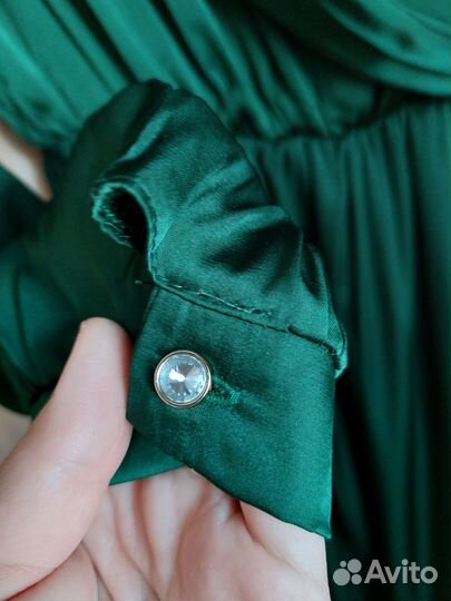Зеленое платье на запах 46-48