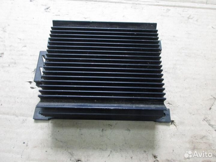 Усилитель звука w124 E-class