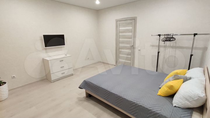 3-к. квартира, 79 м², 7/17 эт.