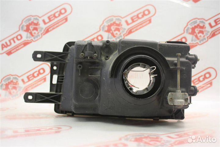 Фара правая Mitsubishi