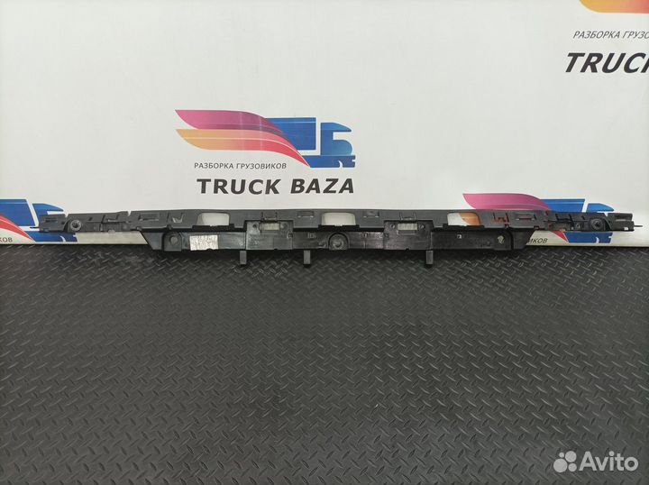 Кронштейн солнцезащитного козырька Volvo FH