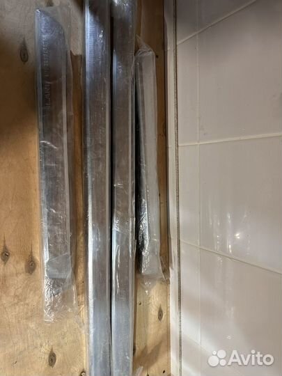 Молдинги дверей на Land Cruiser 200 2016г