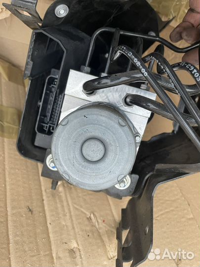 Блок абс Citroen C4 B7 1.6