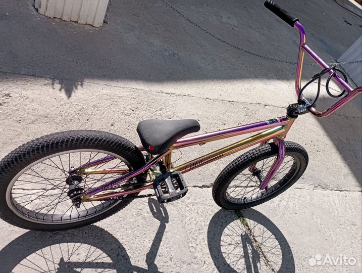 Трюковой велосипед BMX 