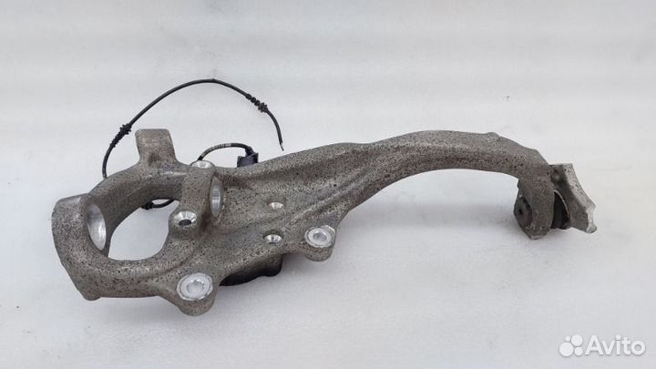 Кулак поворотный передний правый Mercedes-Benz