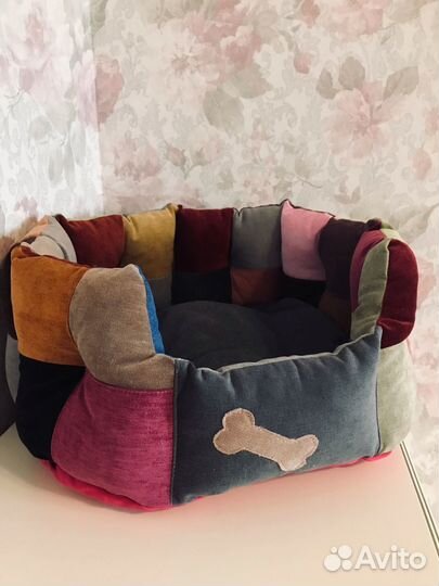 Лежанка для собак и кошек