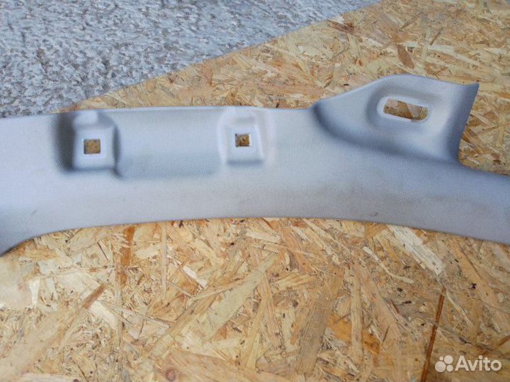 Обшивка салона передняя левая Audi A8 D4 long 4.2