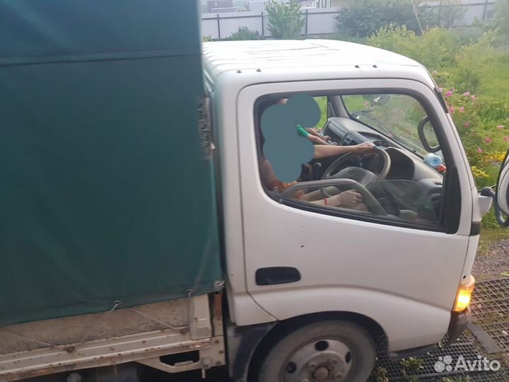Toyota Dyna бортовой, 2003