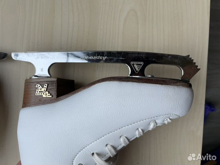 Фигурные коньки Risport Electra 215 Ultima Aspire