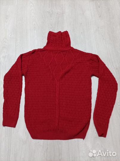 Свитер женский