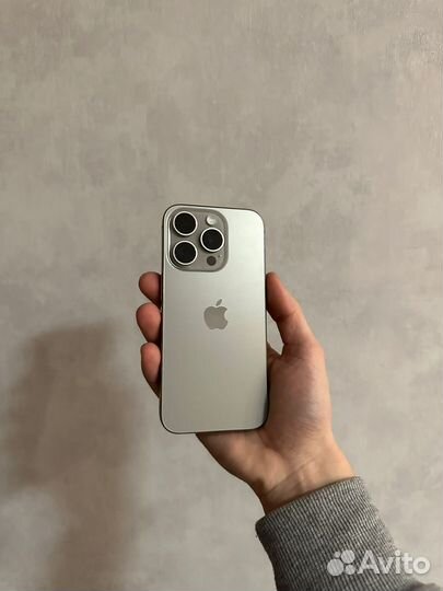 iPhone 15 Pro, 256 ГБ