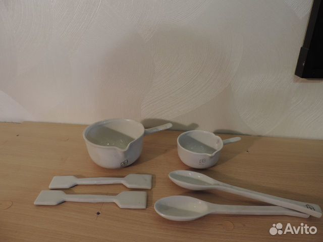 Кастрюля фарфоровая, ложка и шпатель фарфор