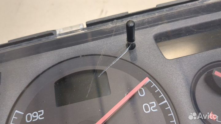 Щиток приборов Volvo V70, 2001