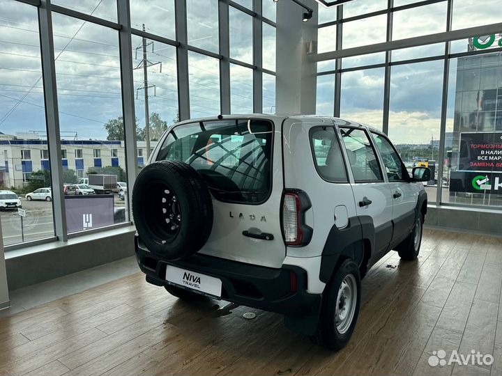 ВАЗ Niva Travel 1.7 МТ, 2024