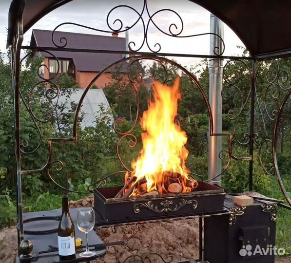 Мангал кованый с крышей