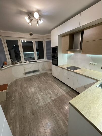 2-к. квартира, 60 м², 15/17 эт.