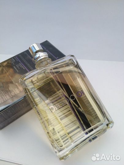 Escentric Molecules Molecule 01