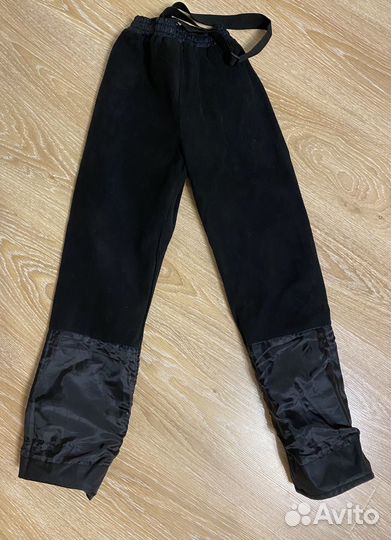 Брюки утепленные на весну-осень 134 размер
