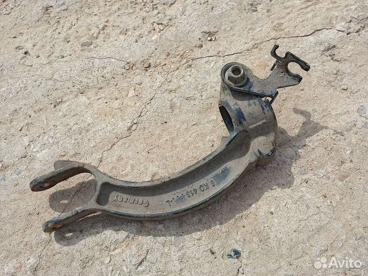 Вилка амортизатора передняя левая Audi A6 C7 CYP